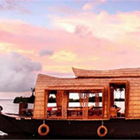 Hotel Marvel Cruise Alappuzha Exteriér fotografie