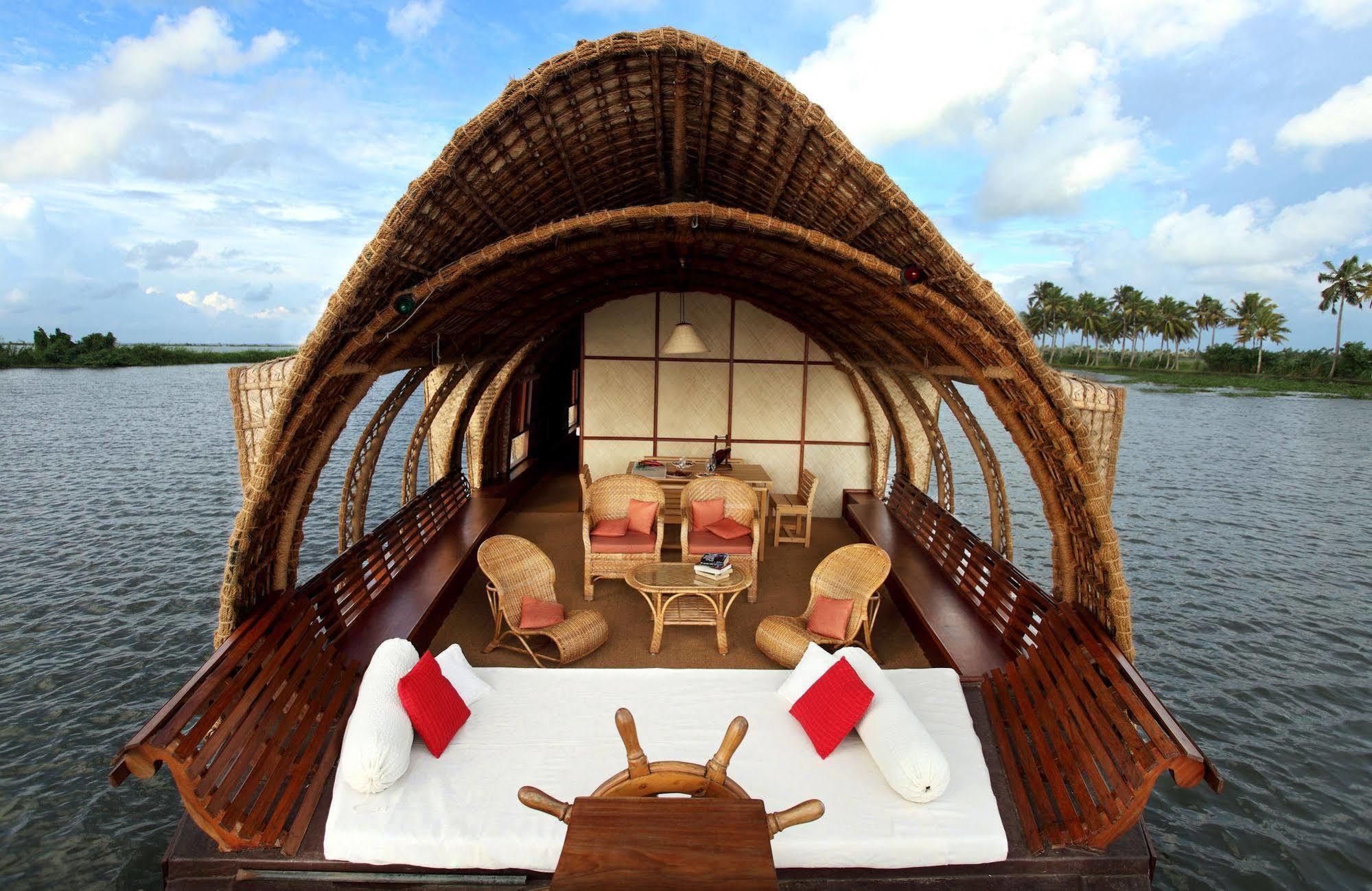 Hotel Marvel Cruise Alappuzha Exteriér fotografie