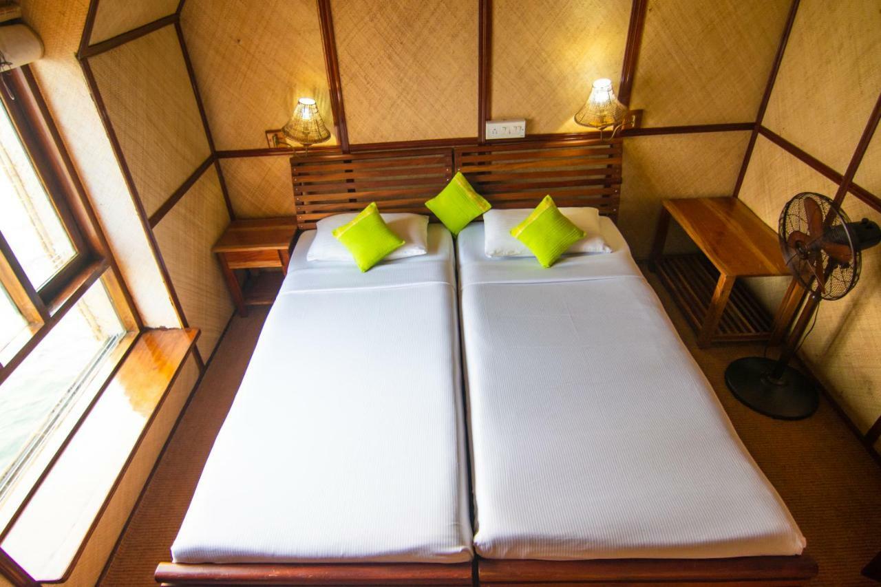 Hotel Marvel Cruise Alappuzha Exteriér fotografie