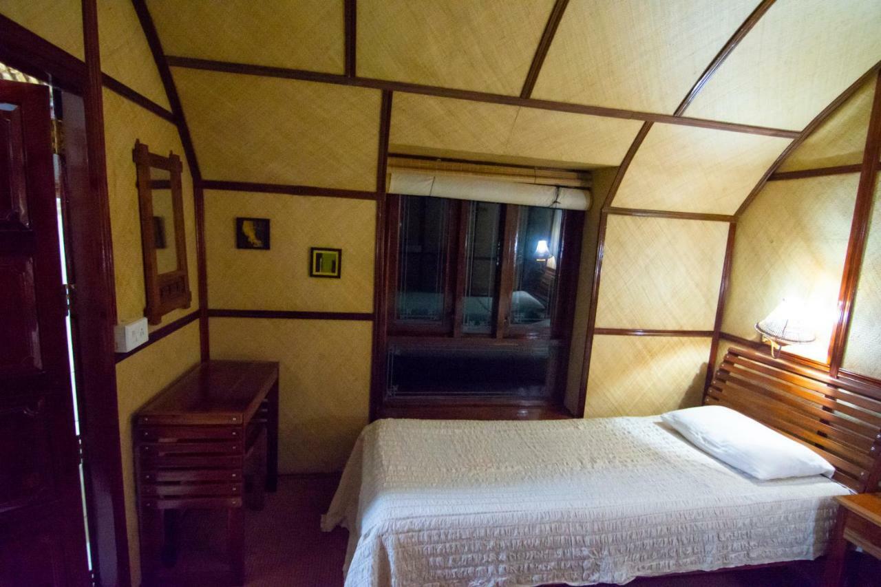 Hotel Marvel Cruise Alappuzha Exteriér fotografie
