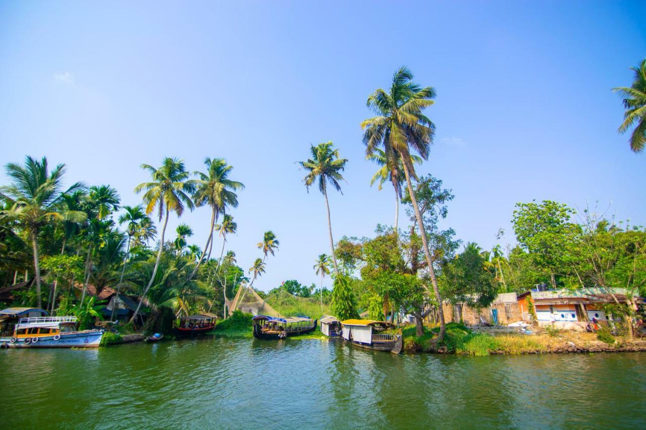 Hotel Marvel Cruise Alappuzha Exteriér fotografie
